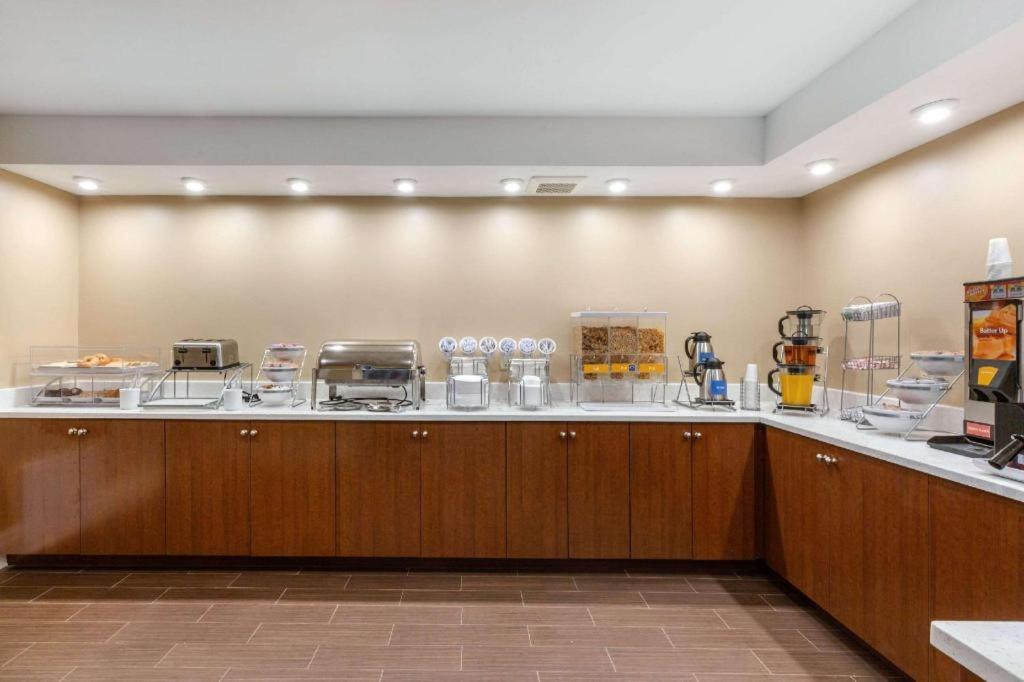 Comfort Inn Danvers - Boston North Shore Екстериор снимка
