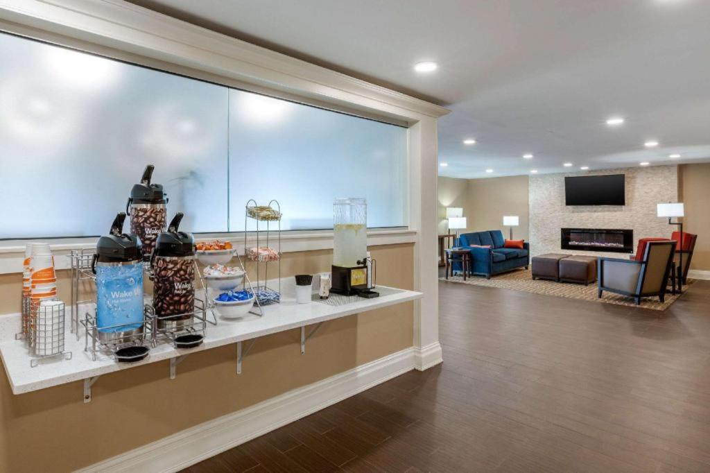 Comfort Inn Danvers - Boston North Shore Екстериор снимка